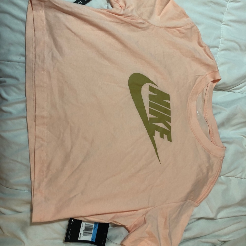 Nike cropped t-shirt